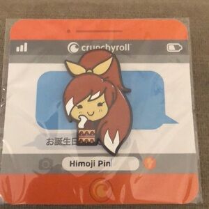 Crunchy roll Himoji Pin